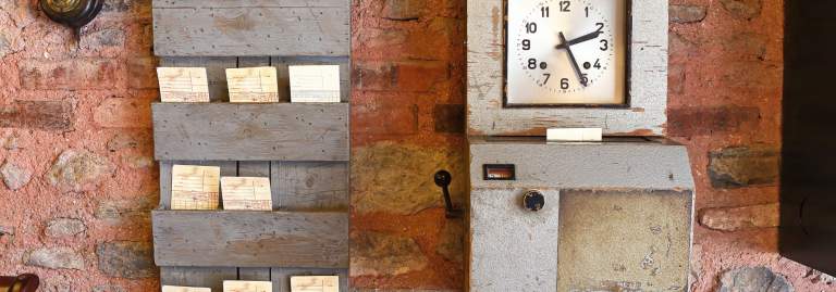 המעסיקה לא ניהלה דו"חות נוכחות – ותפצה על שעות נוספות