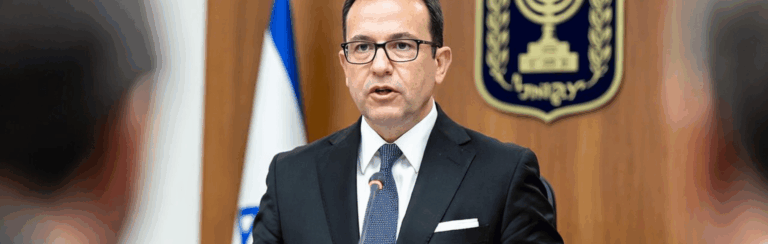 ליטיגציה אסטרטגית בתחום דיני העבודה: מתי עדיף ללכת לבית הדין לעבודה ומתי להגיש תביעה אזרחית?